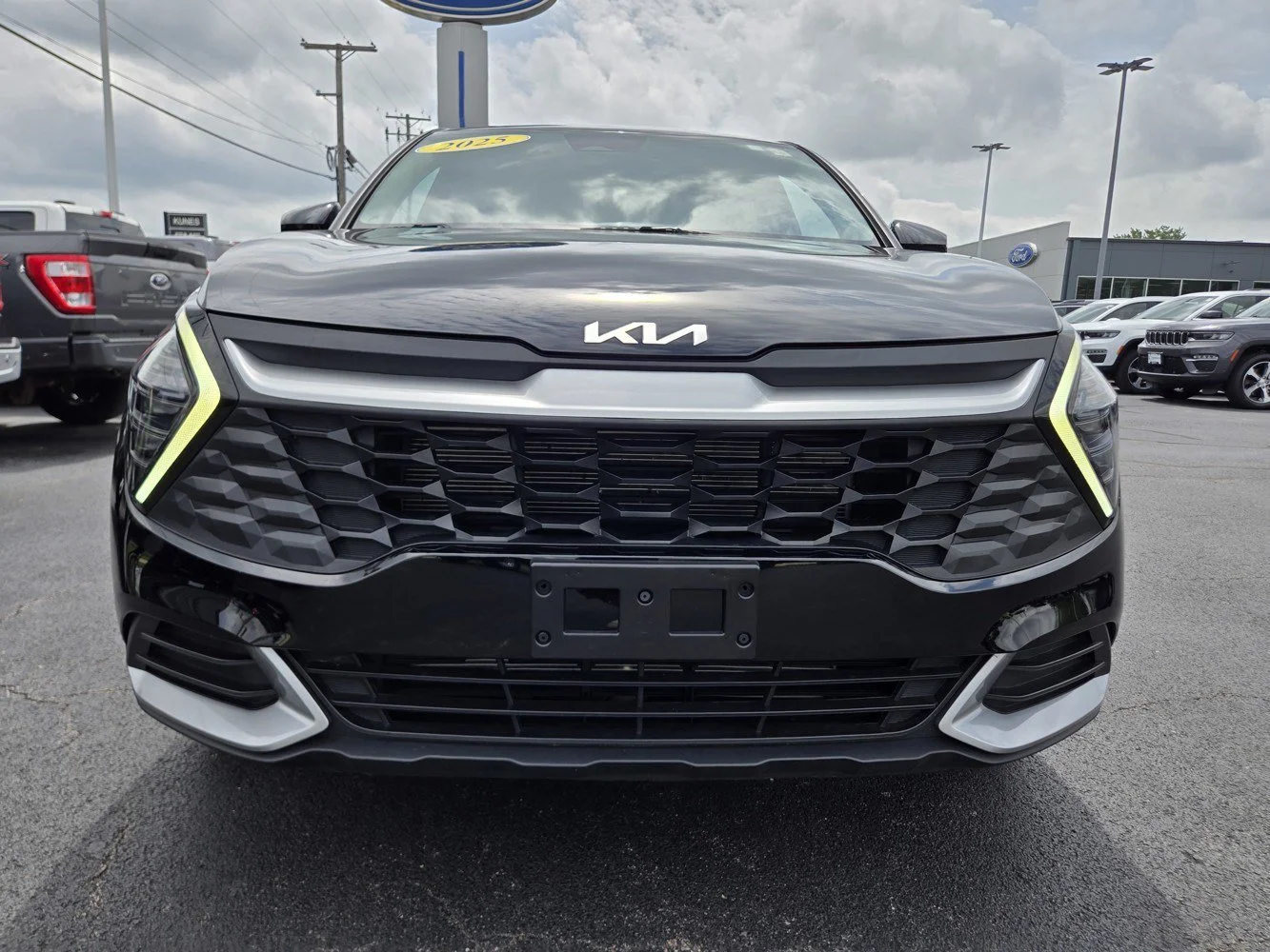 Used 2025 Ebony Black Kia LX image 40