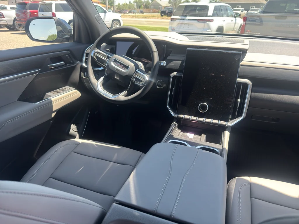 New 2026 Sterling Metallic GMC Elevation image 20