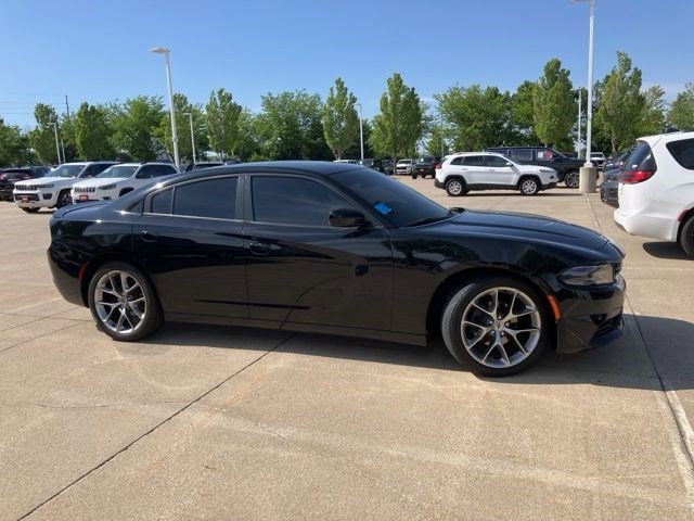 2020 Dodge Charger SXT's photo