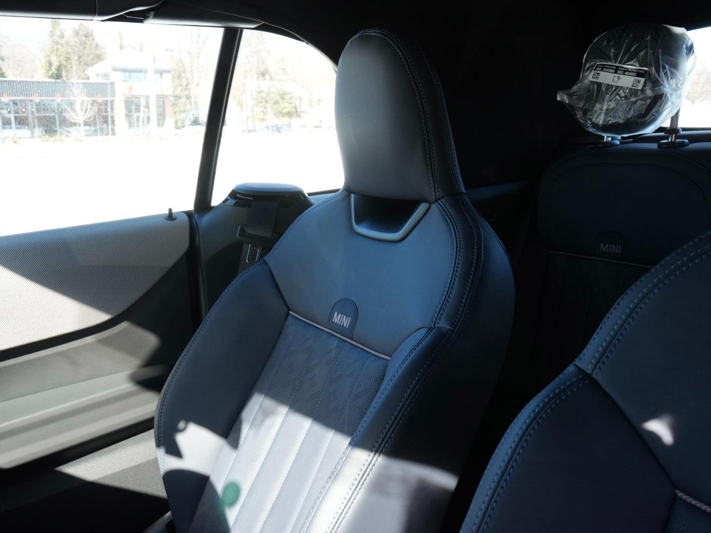 2026 MINI Convertible S - Photo 18