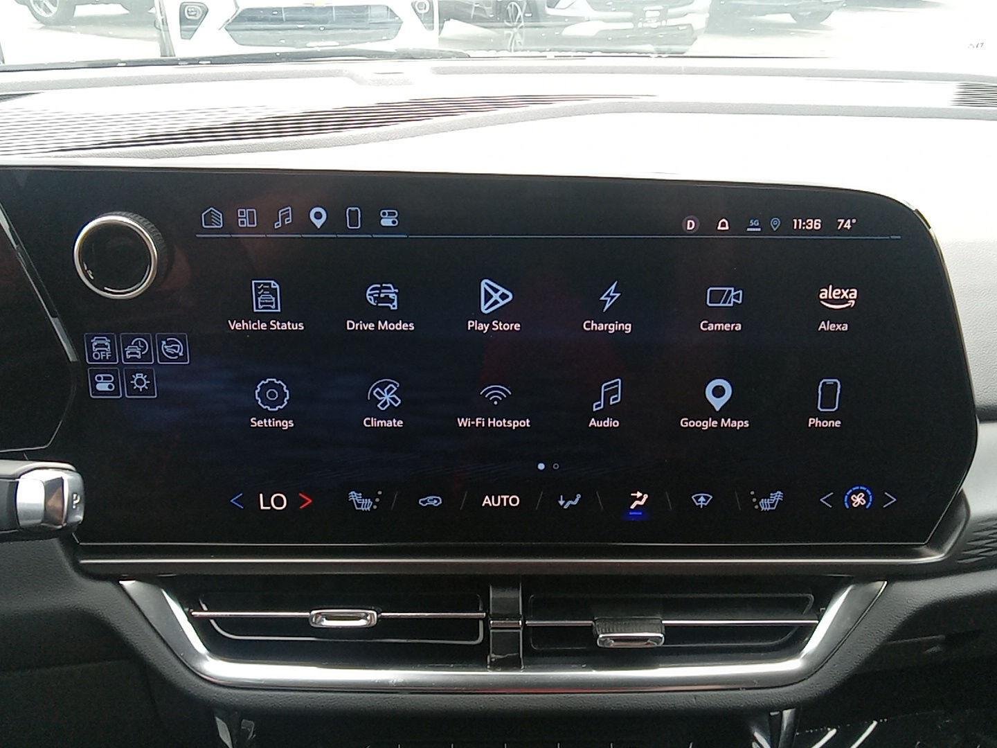 2025 Chevrolet Equinox EV 1LT - Photo 10