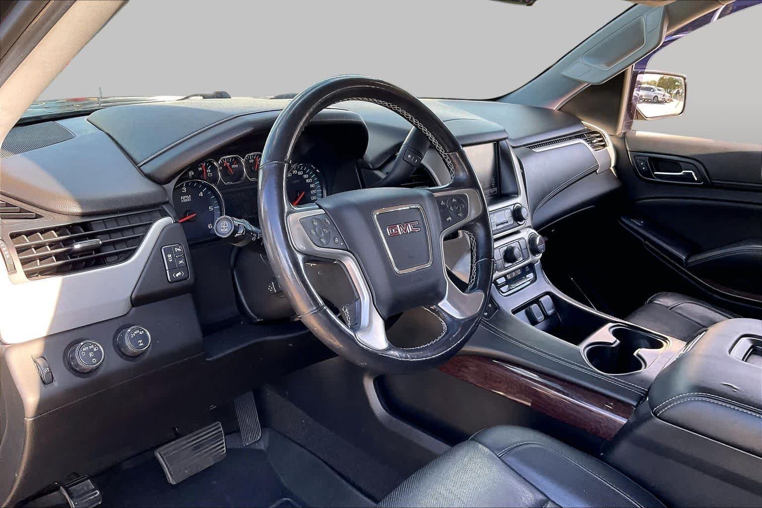 Used 2018 Onyx Black GMC SLT image 16