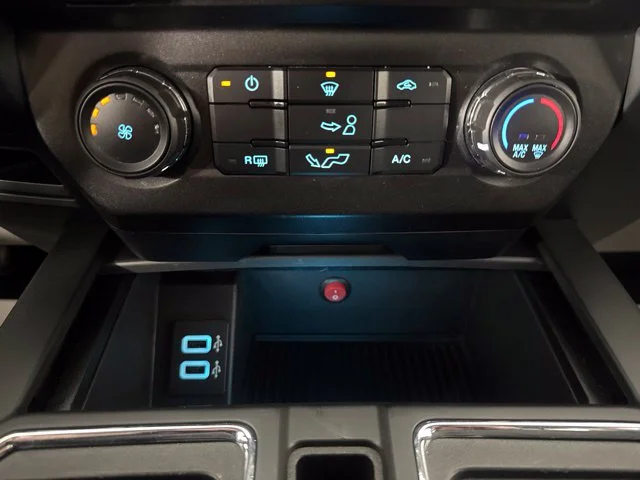 Used 2018 Shadow Black Ford XL image 18