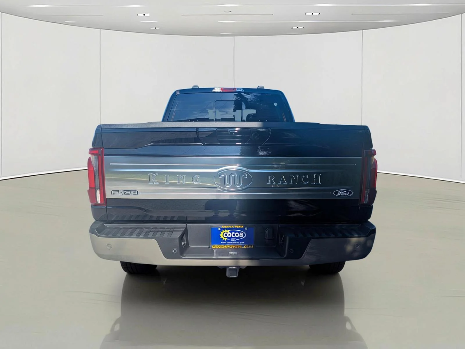 New 2026 Agate Black Metallic Ford King Ranch image 6