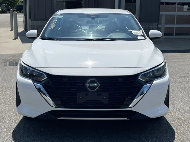 Used 2025 White Nissan SV image 8