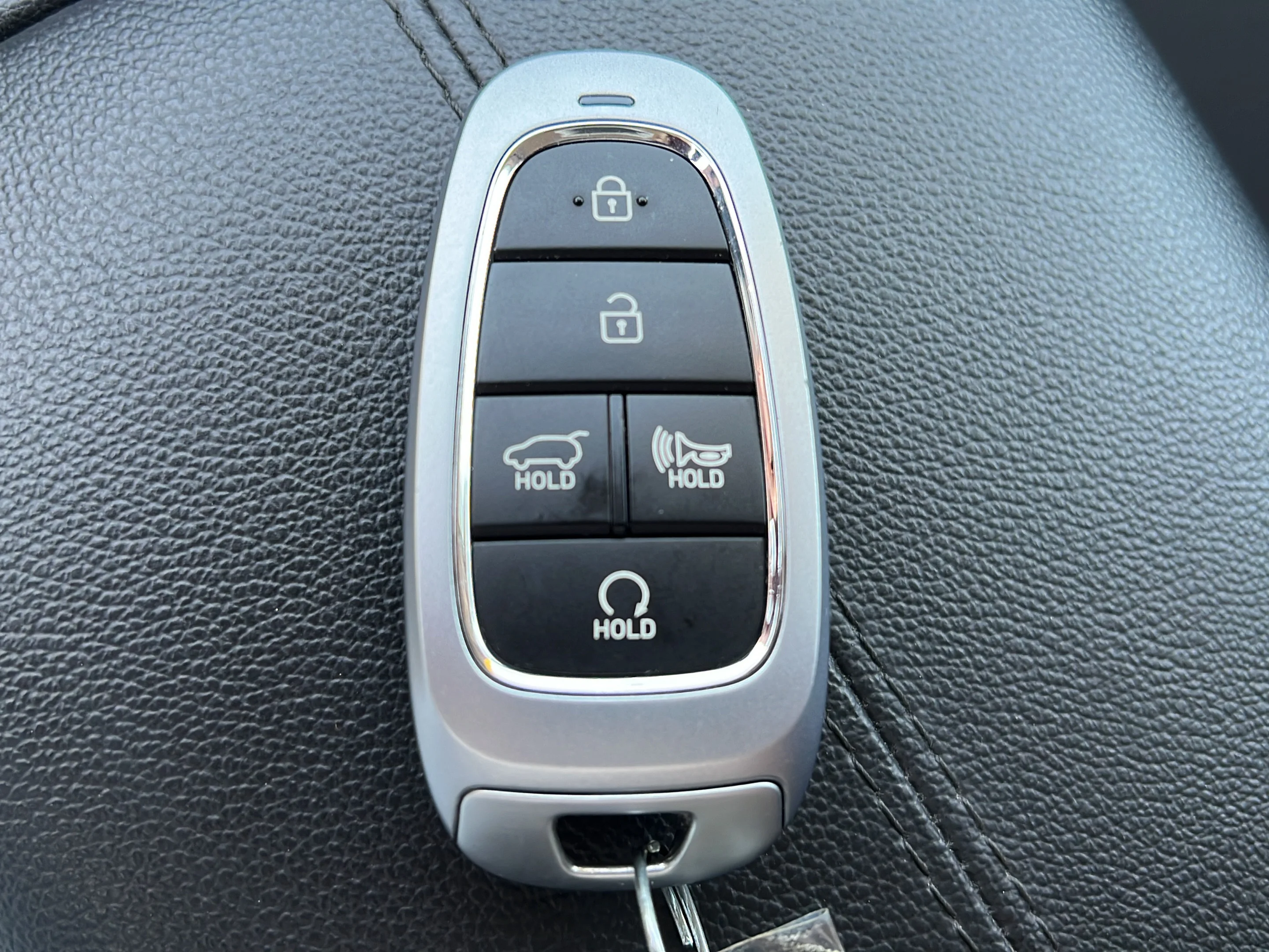 Used 2024 Shimmering Silver Hyundai SEL image 22