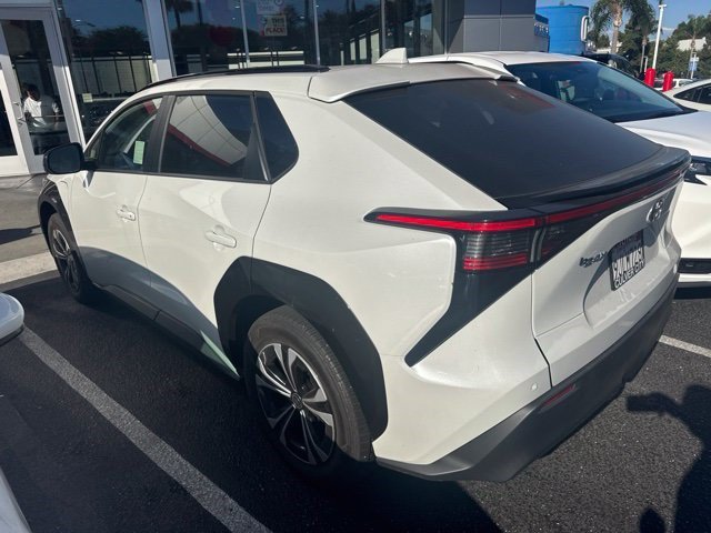 Used 2023 Wind Chill Pearl Toyota XLE image 4