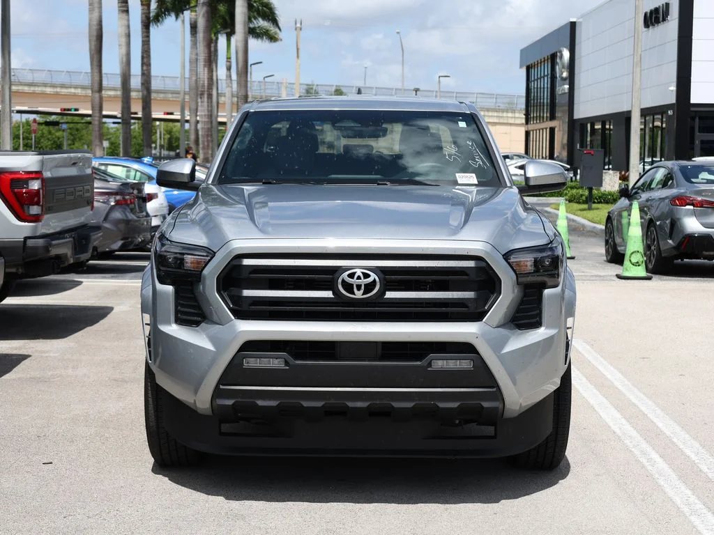 Used 2025 Silver Toyota  image 3