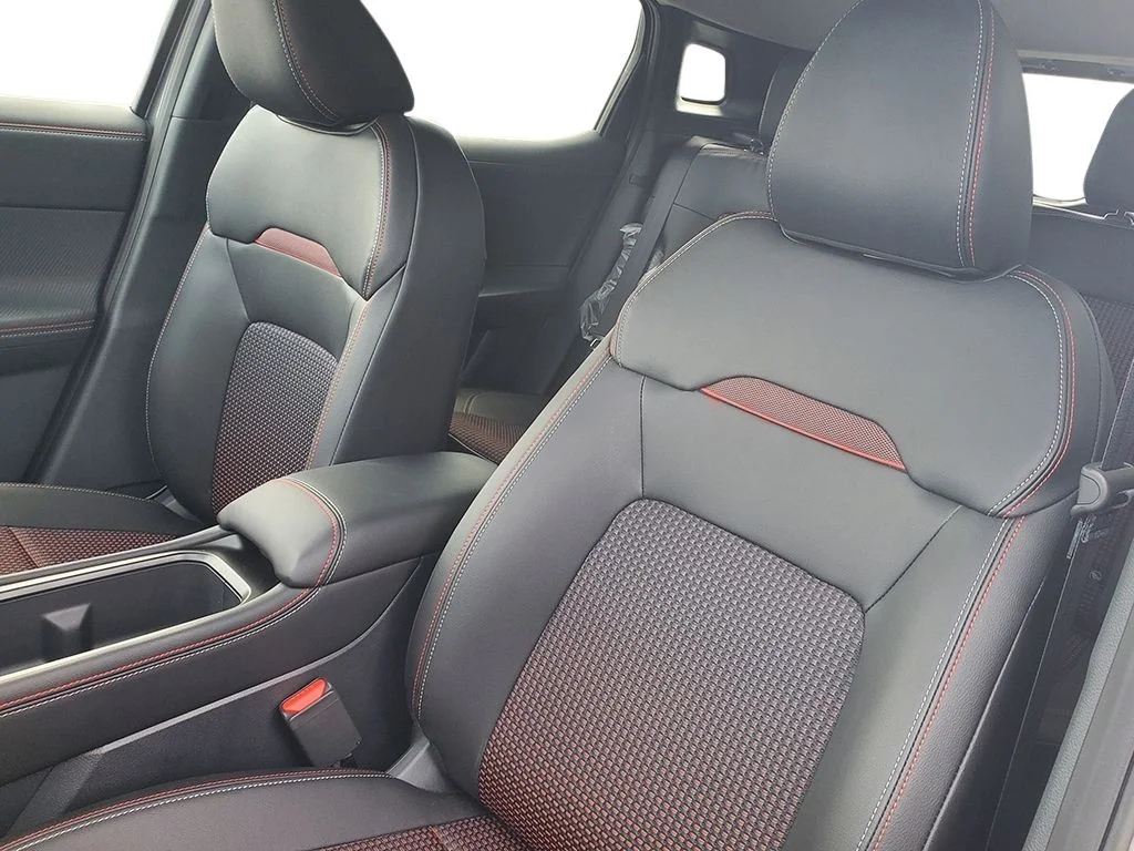 2026 Nissan KICKS SR - Photo 21
