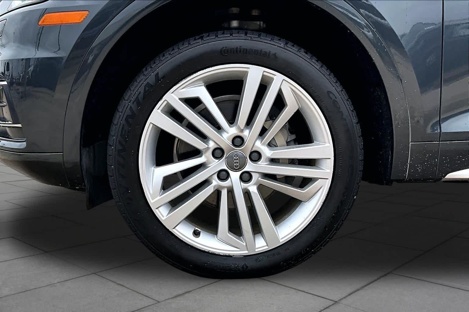 Used 2018 Manhattan Gray Metallic Audi Tech Premium Plus image 11