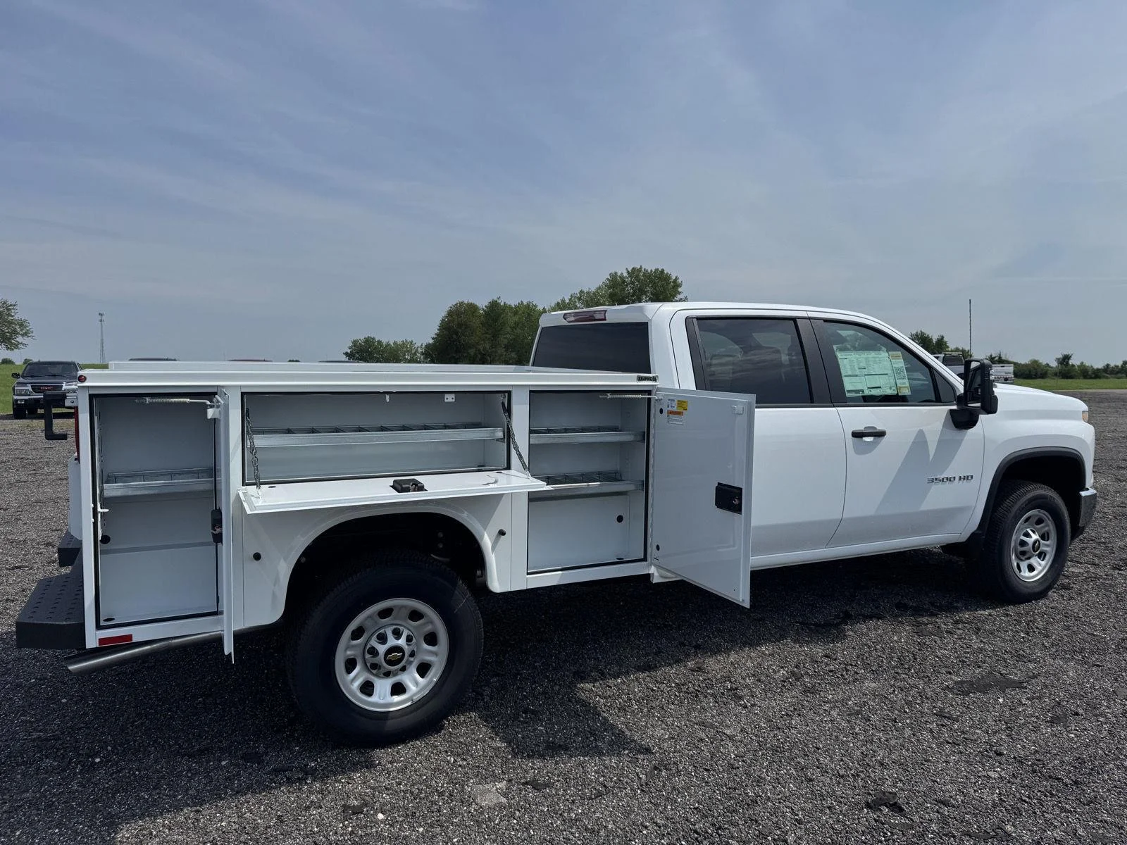 New 2026 Summit White Chevrolet WT image 6