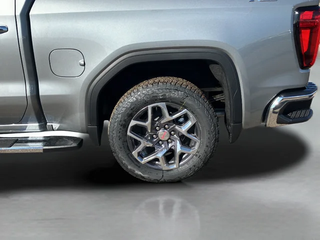 2026 GMC Sierra 1500 SLT - Photo 14