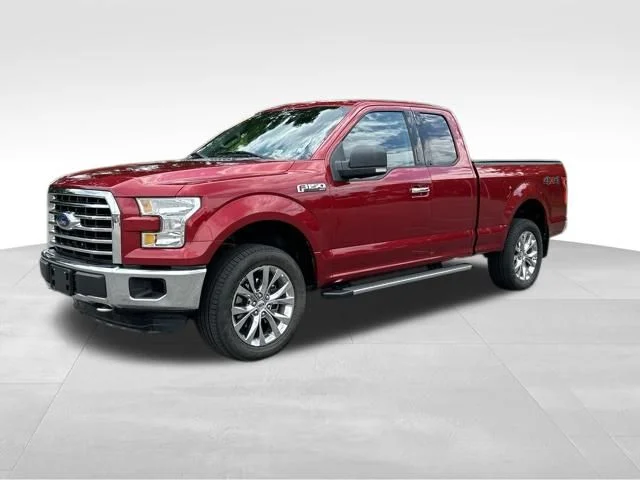 Used 2016 Red Ford XLT image 1