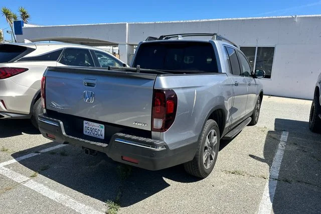 Used 2017 White Honda RTL-E image 5
