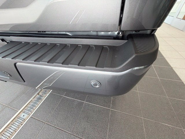New 2026 Carbonized Gray Metallic Ford XLT image 18
