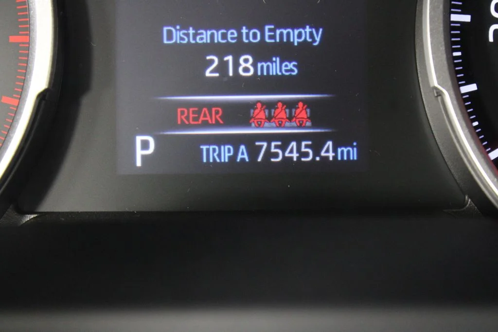 Used 2022 Gray Toyota LE image 25