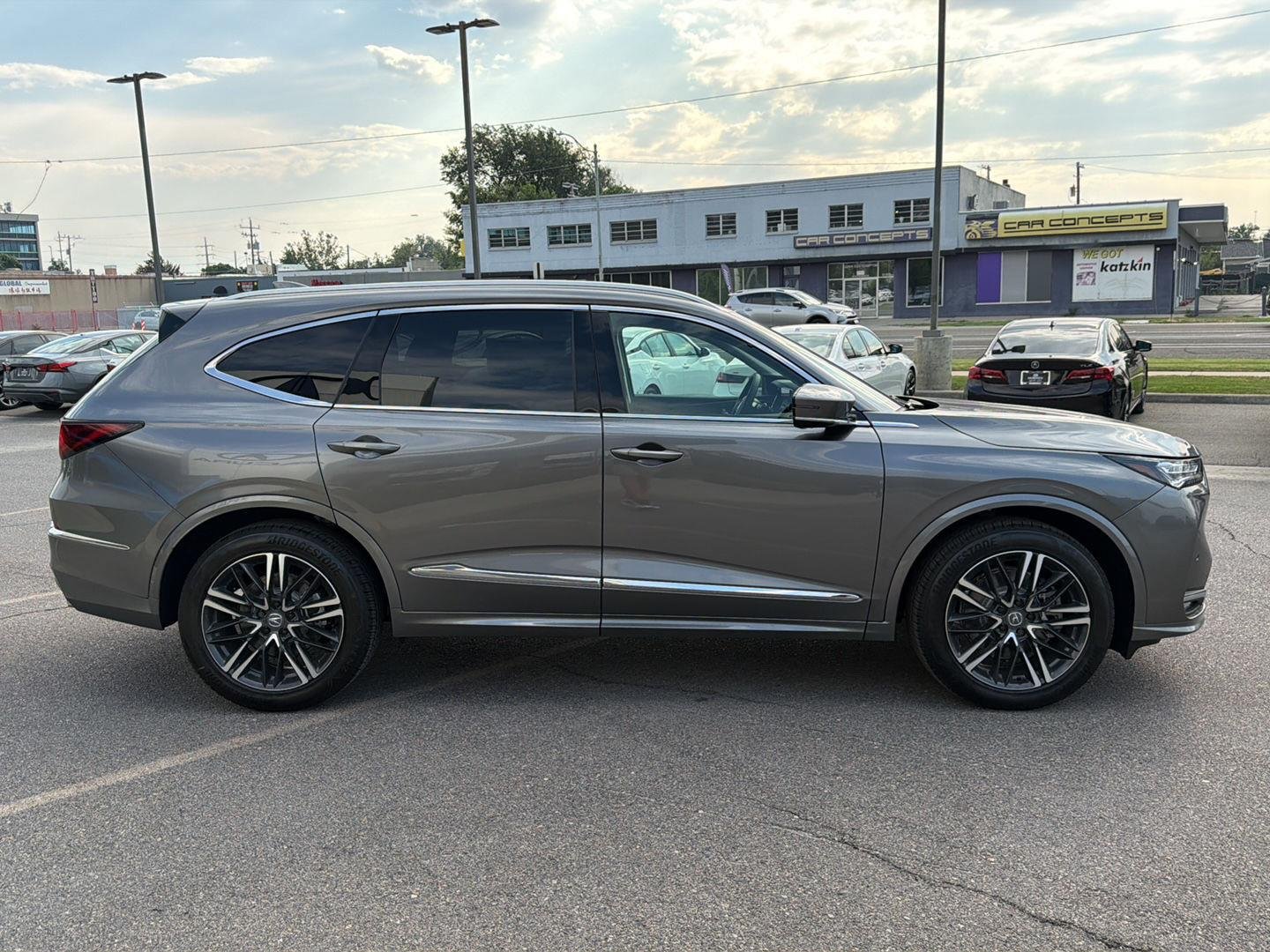New 2026 Liquid Carbon Metallic Acura SH-AWD w/Advance image 11