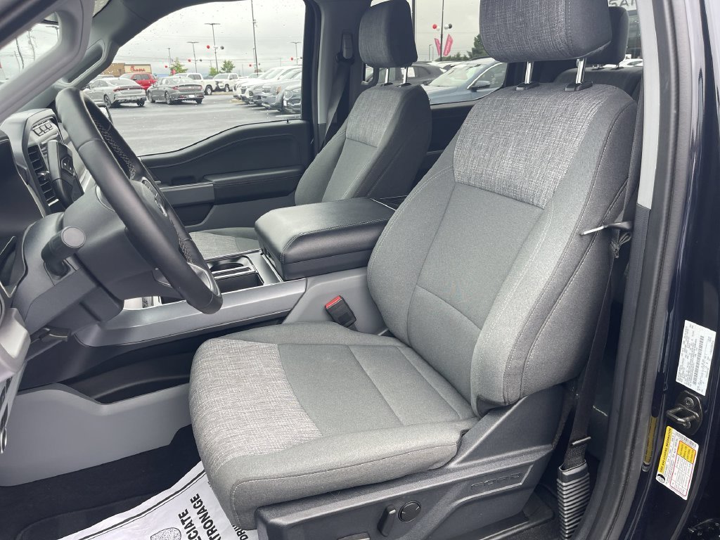 Used 2023 Blue Ford XLT image 15