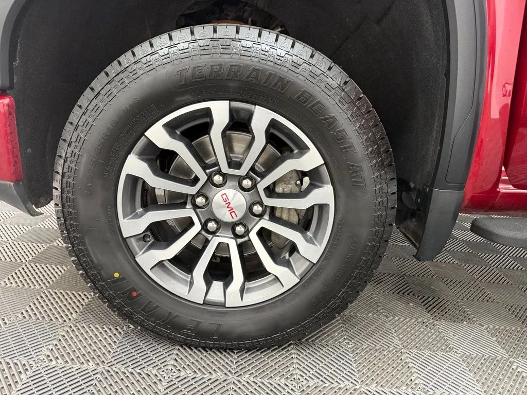 Used 2021 Red GMC AT4 image 41