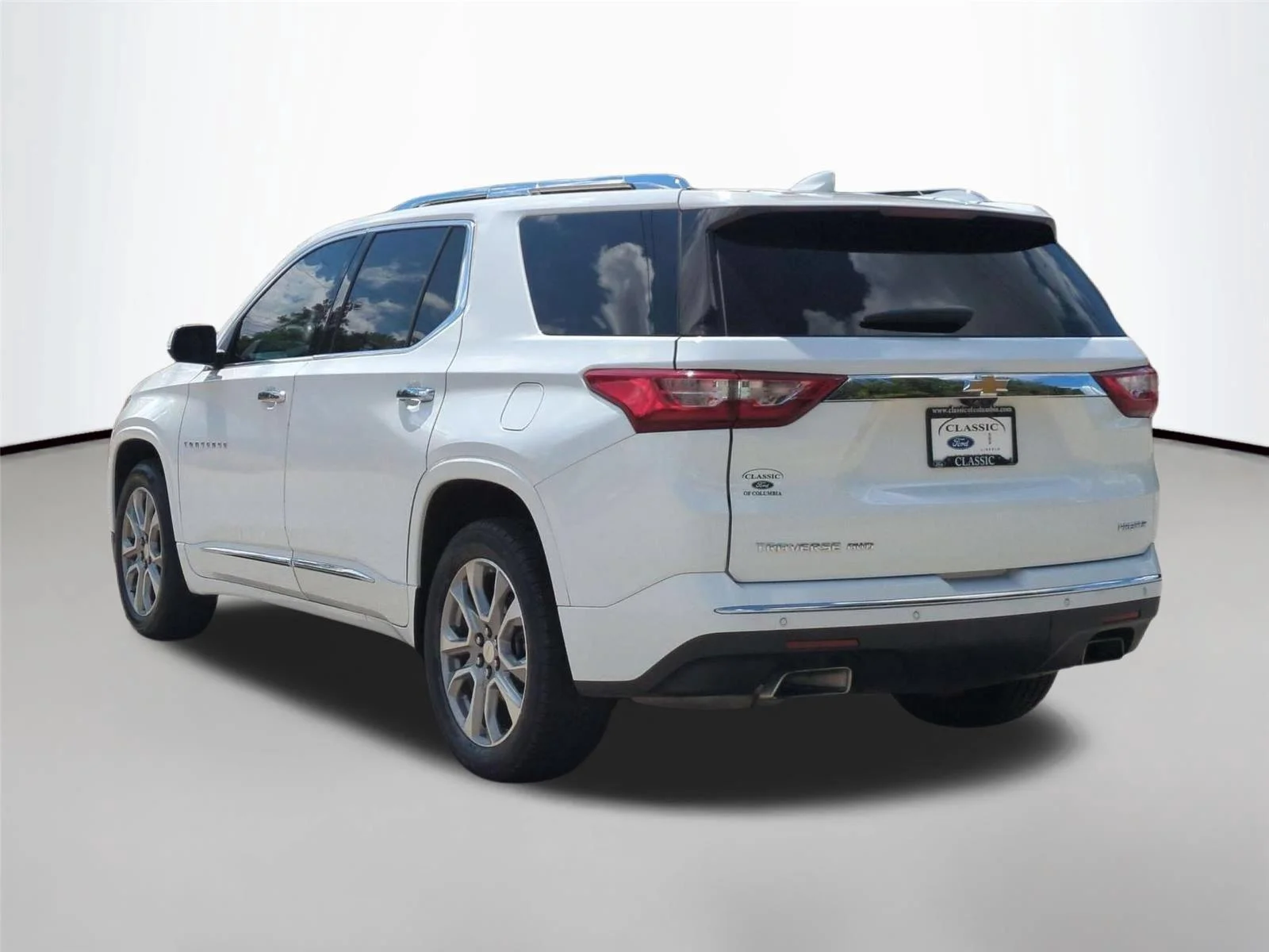 Used 2021 Summit White Chevrolet Premier image 3