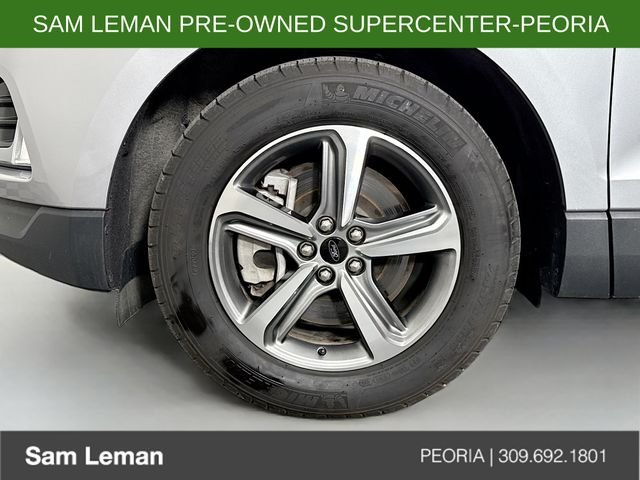 Used 2024 Silver Ford SEL image 29