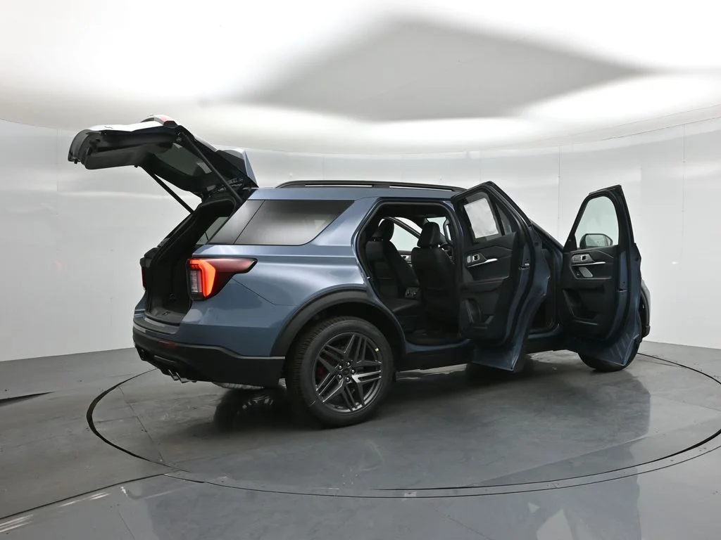 New 2026 Vapor Blue Metallic Ford ST image 5