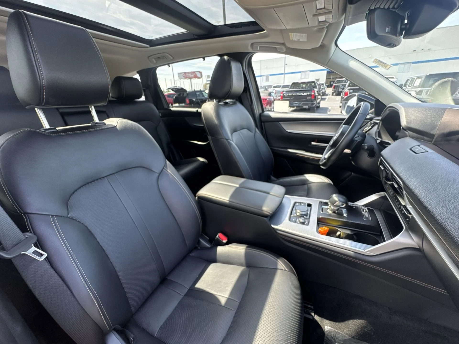 2025 Mazda CX-70 Premium Package - Photo 25