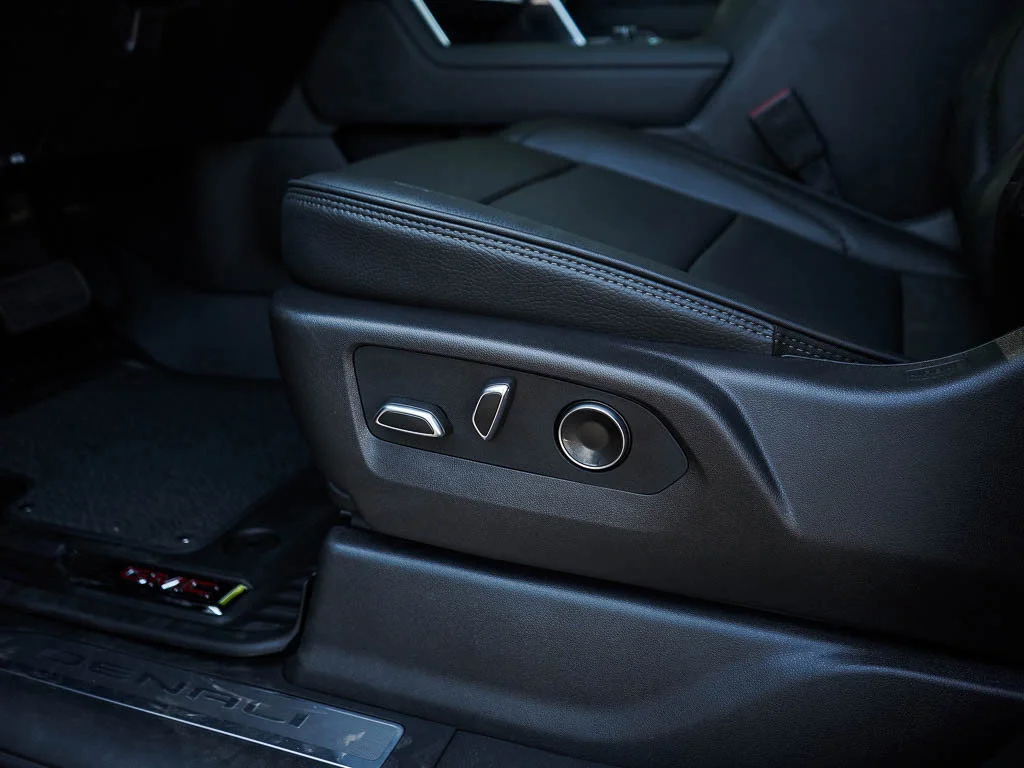 2026 GMC Sierra 3500HD Denali - Photo 18