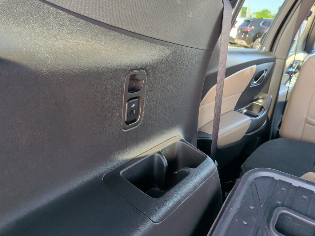 Used 2023 Gray Chevrolet Premier image 37