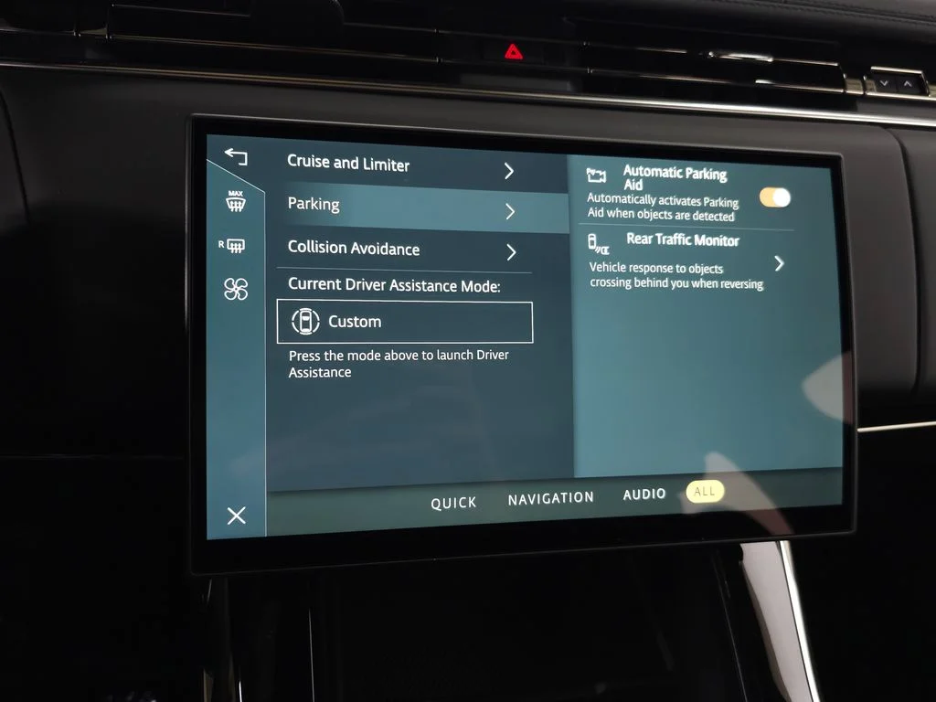 New 2026 Santorini Black Land Rover SE image 22