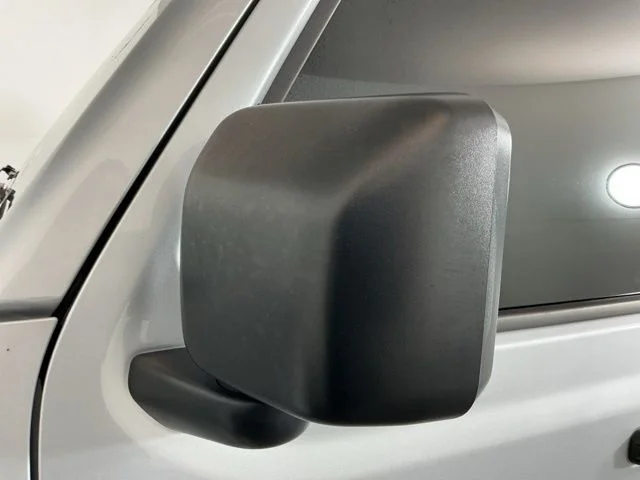 Used 2023 Silver Jeep Mojave image 10