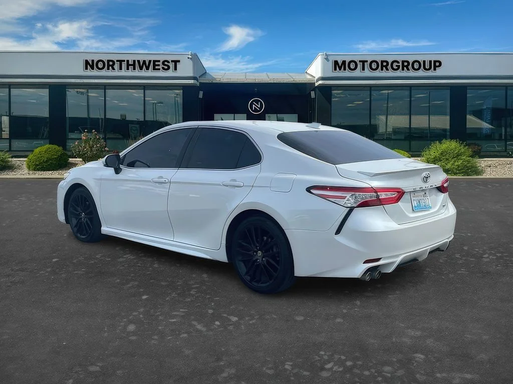 Used 2020 Wind Chill Pearl Toyota XSE image 5
