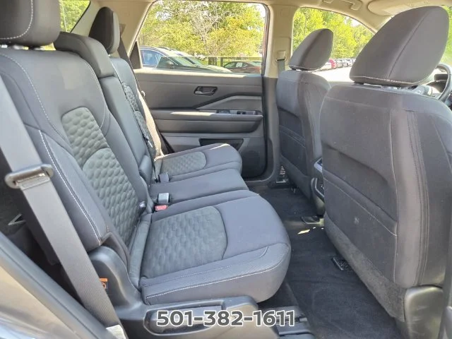 Used 2024 Gray Nissan SV image 16