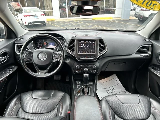 Used 2019 Gray Jeep Trailhawk image 24