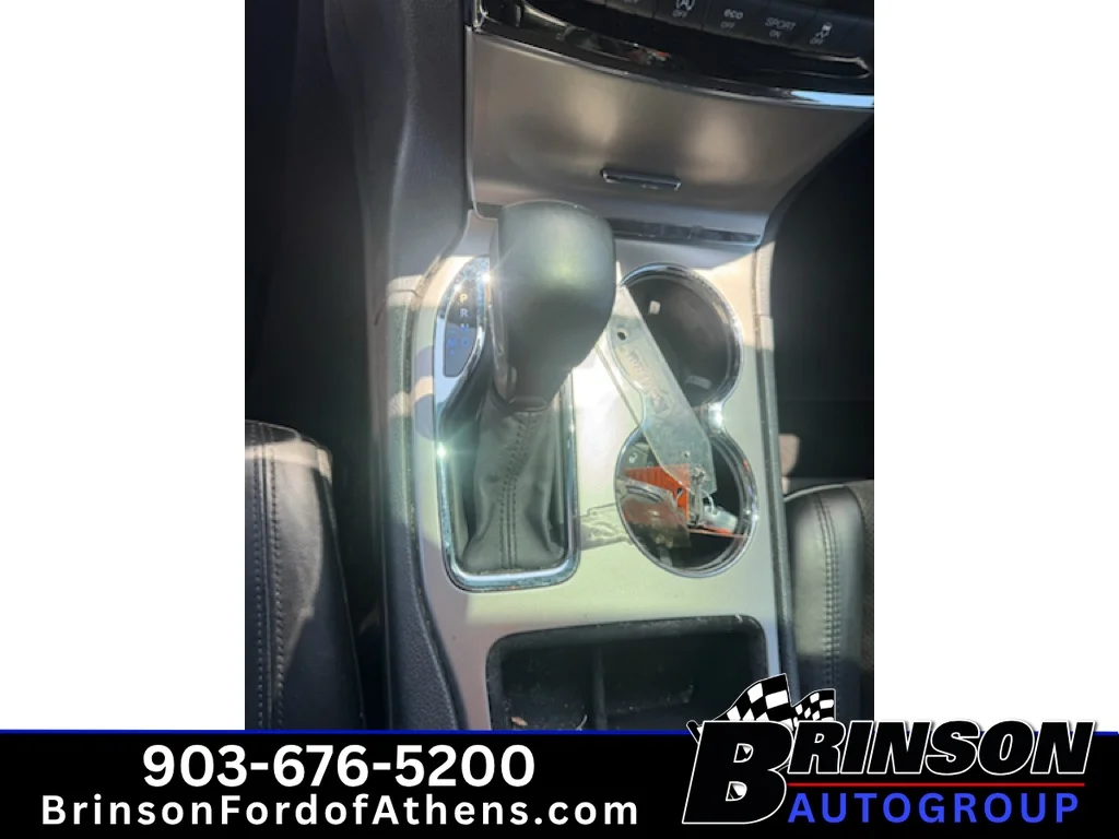 Used 2019 Granite Crystal Clearcoat Metallic Jeep Laredo E image 19