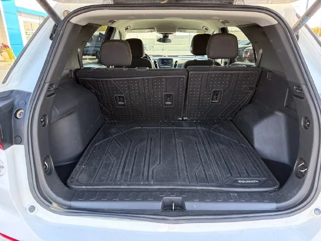 Used 2021 SUMMIT WHITE Chevrolet LT image 5