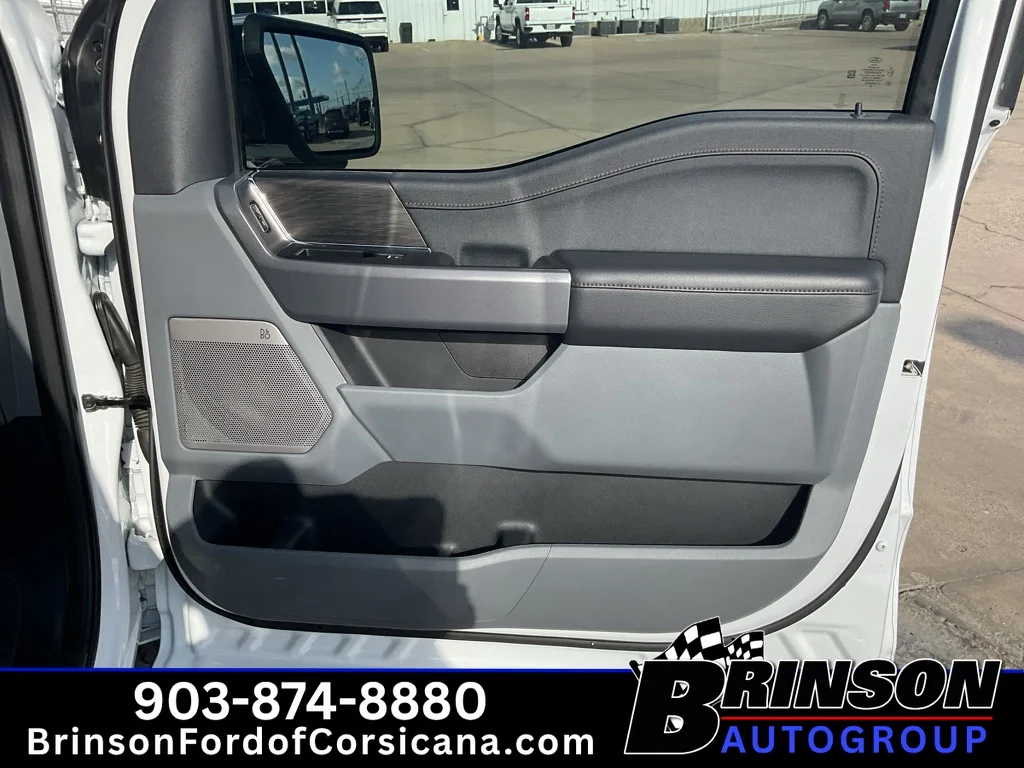 Used 2025 Oxford White Ford LARIAT image 20