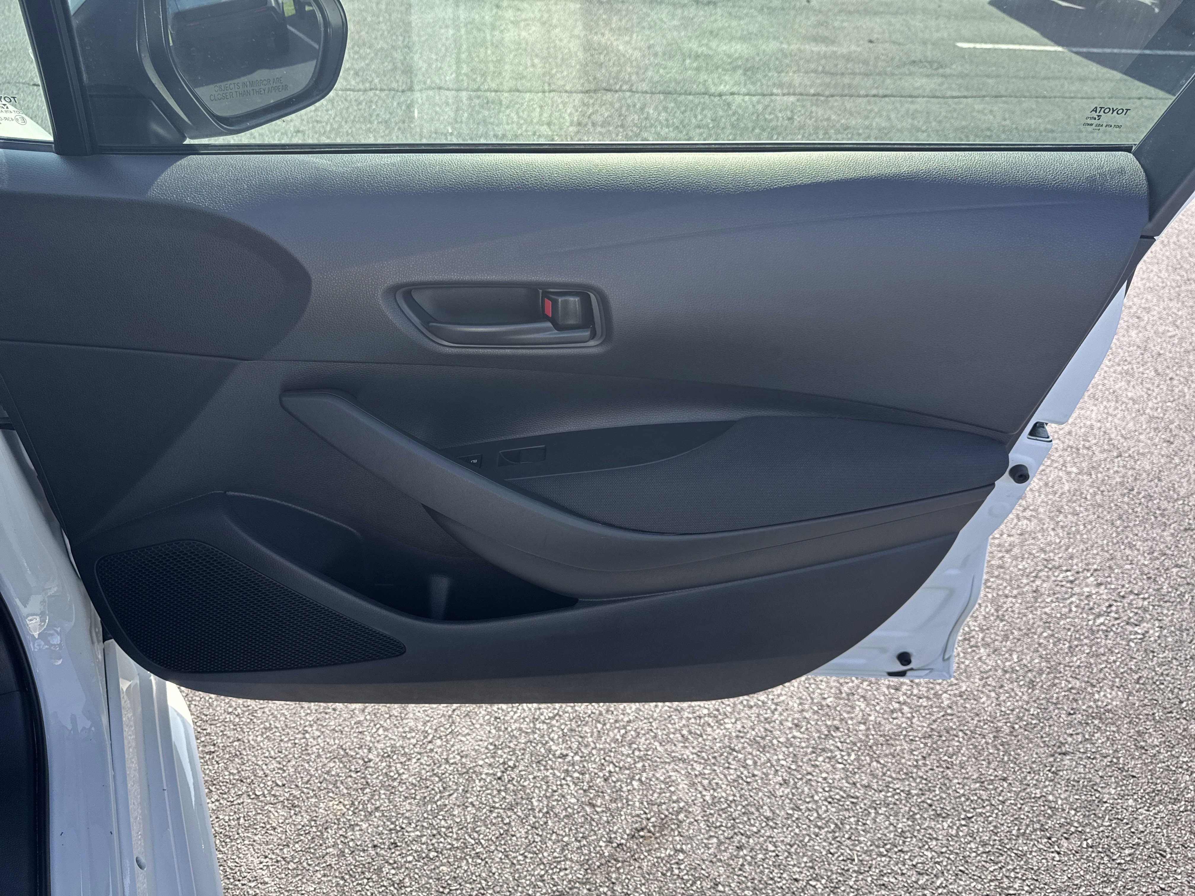 Used 2025  Toyota  image 34