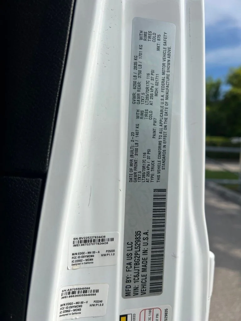 Certified Used 2023 White Jeep Rubicon image 22