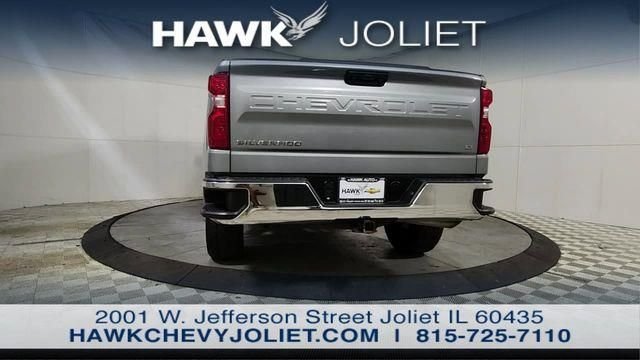 Used 2024 Gray Chevrolet LT image 6