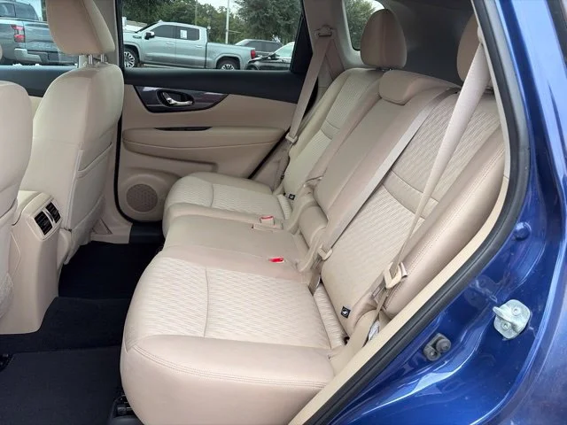 Used 2020 Blue Nissan SV image 23