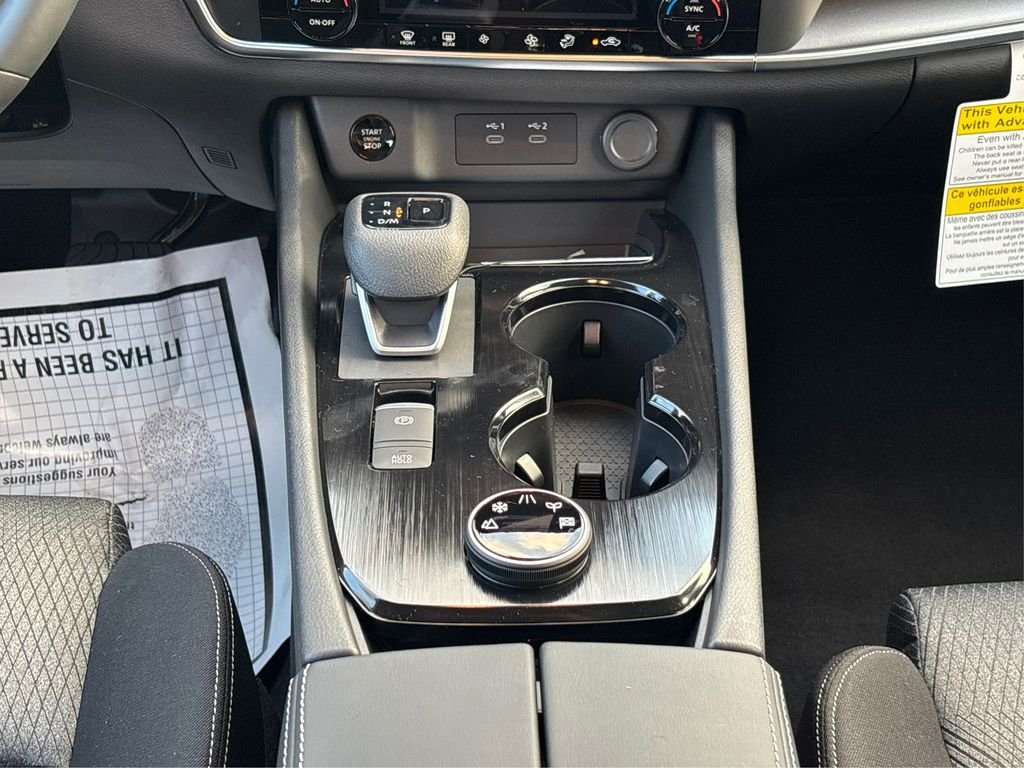 2026 Nissan Rogue SV - Photo 12