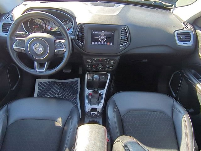 Used 2019 White Clearcoat Jeep Latitude image 23