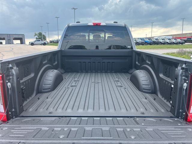New 2026 Carbonized Gray Metallic Ford F-350® Platinum® image 17