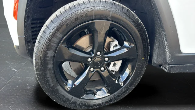 Used 2024 Bright White Clearcoat Jeep Limited image 36