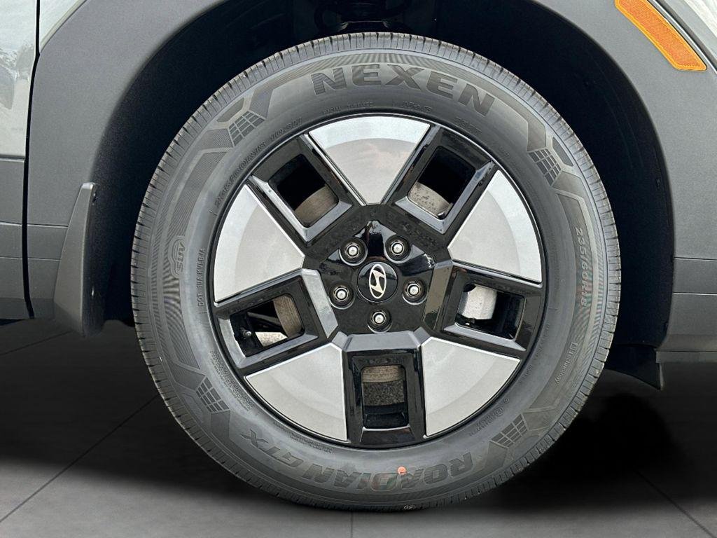 New 2026 Hampton Gray Hyundai SEL image 7