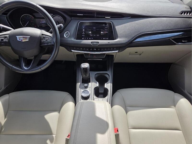 Used 2019 Atlantic Metallic CADILLAC FWD 4DR LUXURY image 15