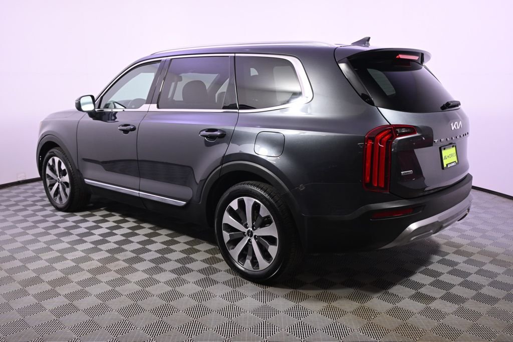 Used 2022 Kia Telluride EX with VIN 5XYP3DHC2NG213626 for sale in St. Louis Park, Minnesota