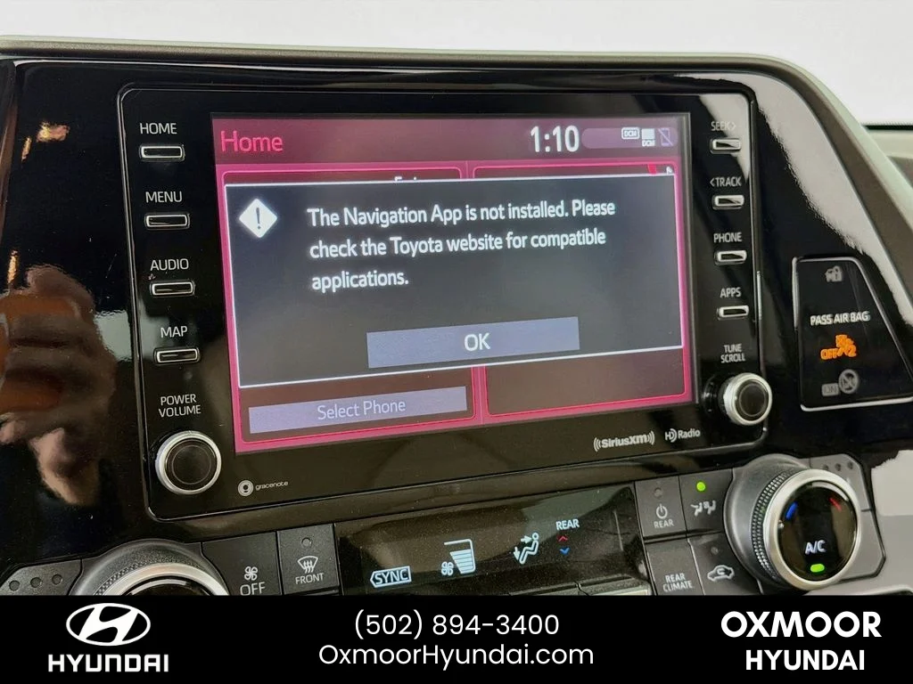 Used 2022 Wind Chill Pearl Toyota Hybrid XLE image 13