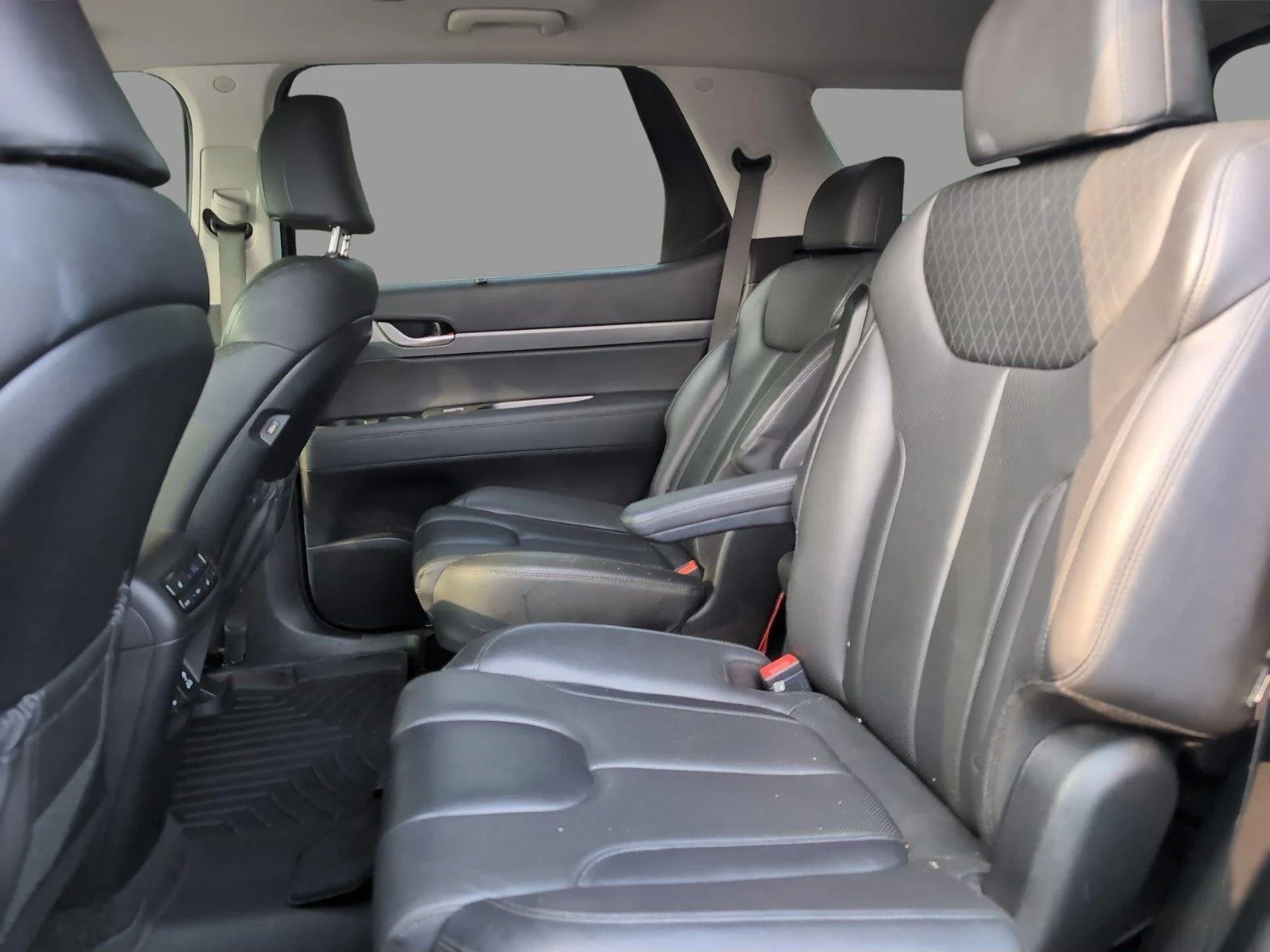 Used 2022 Rainforest Hyundai SEL image 31